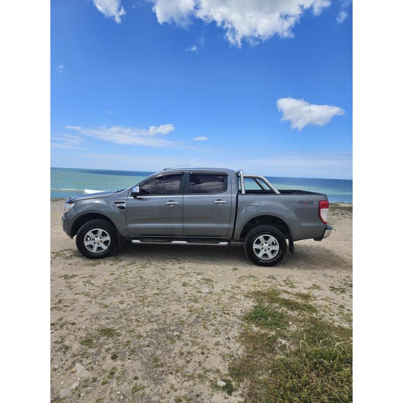 Ford Ranger XLT , año 2015 , 4 x 4 , Diesel 5 cilindros , 3.2 , Caja Automatica