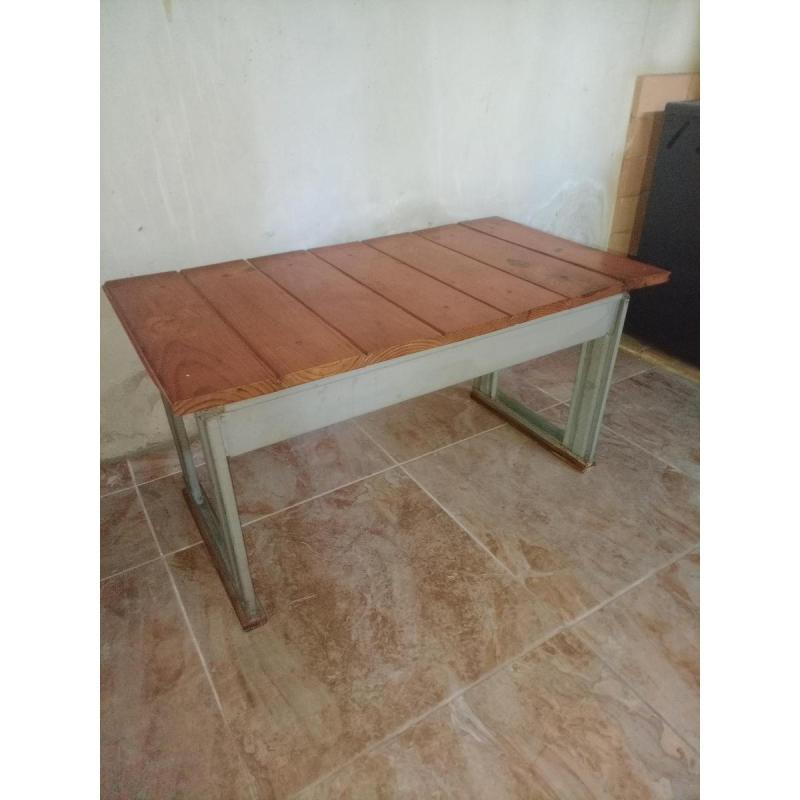 Liquido!!!! Mesa baja estilo industrial