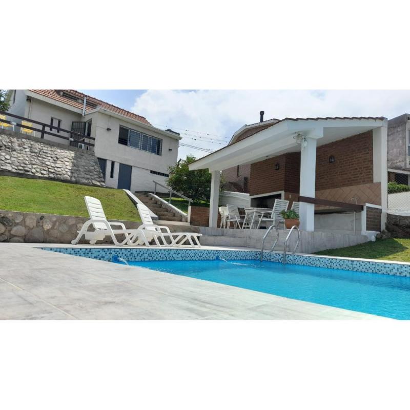 Por temporada-Chalet c/piscina, vista al lago San Roque. Sierras de Cba.