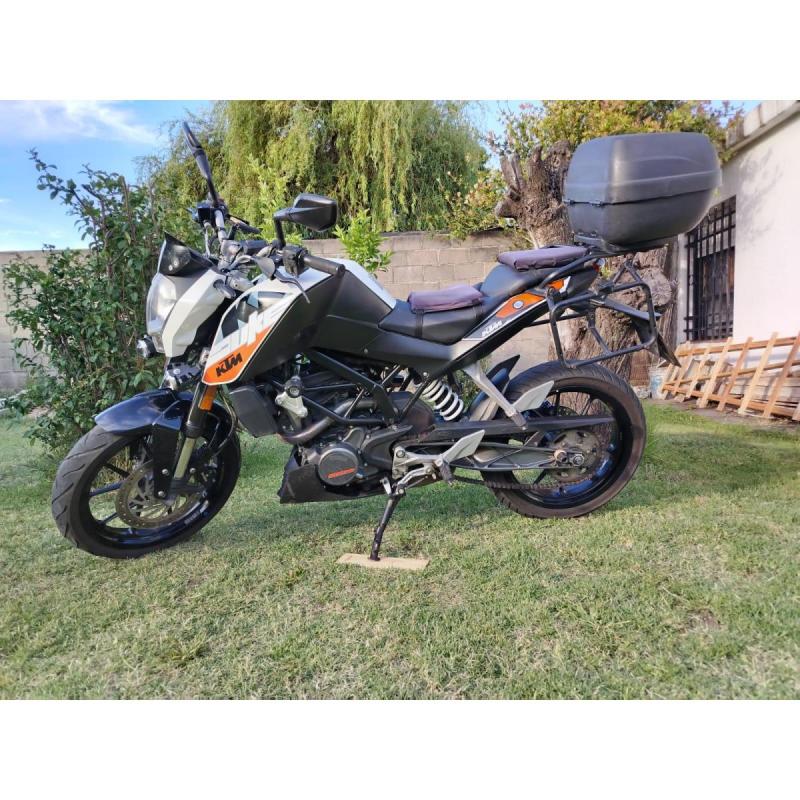 KTM Duke 200