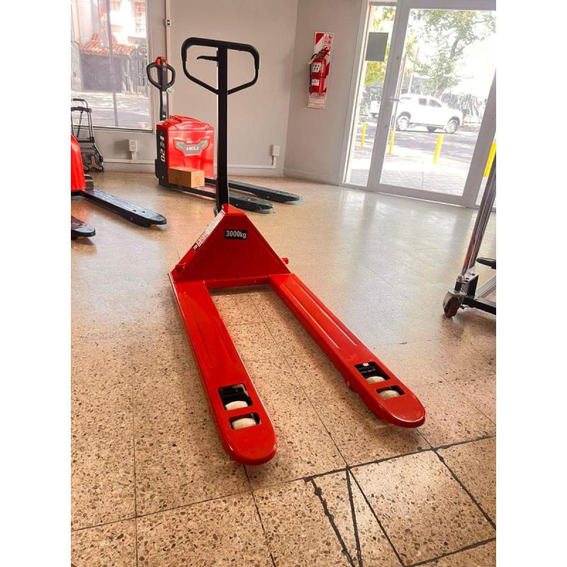 Vendo zorras manuales 3000 kilos marca heli - 2