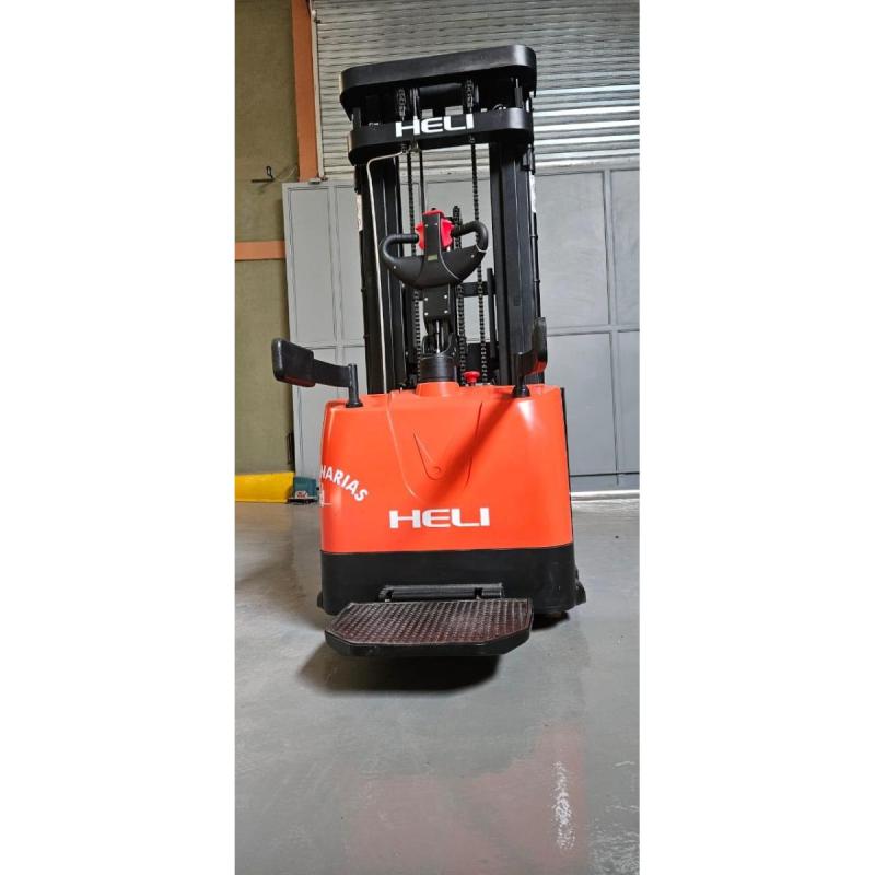 Vendo apilador heli 2000 kilos 5 metros envios a todo el pais