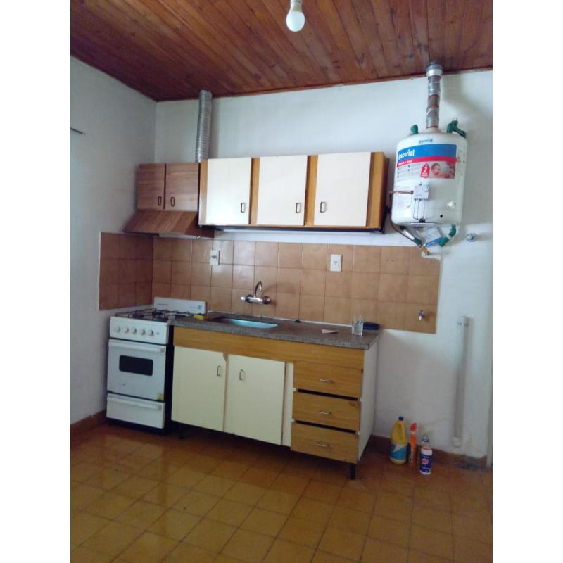 Alquilo departamento godoy cruz