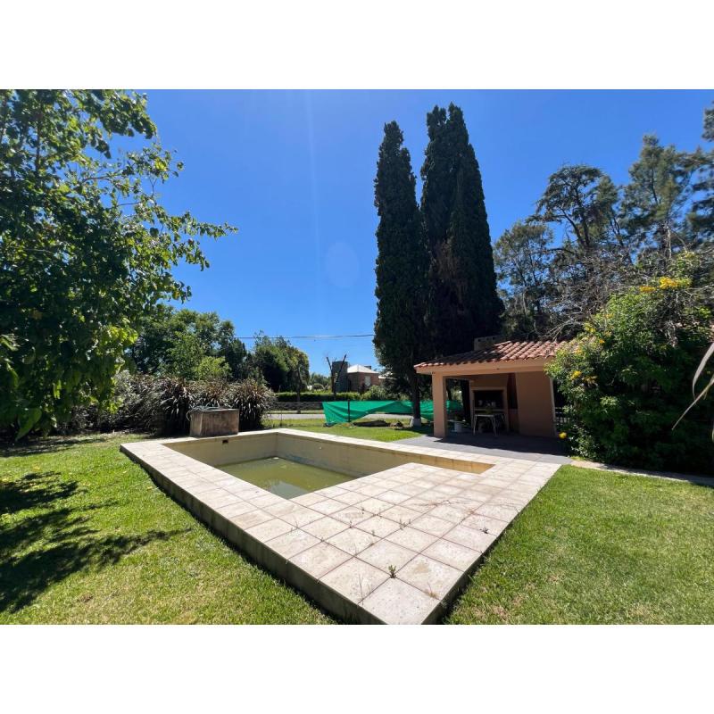 Venta – Lote en Esquina con Casa y Pileta – Barrio Los Troncos, Funes - 8