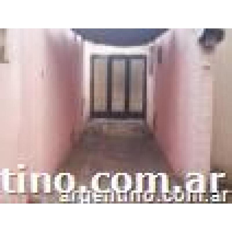 Habitacion en alquiler se ofrece en victoria san fernando  (gba norte)