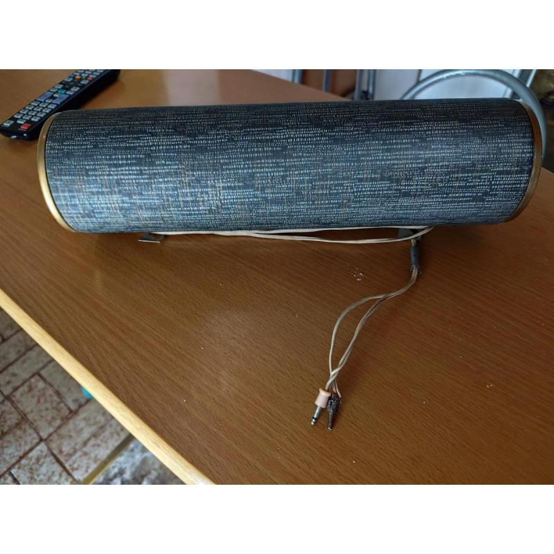 antiguo parlante tubular