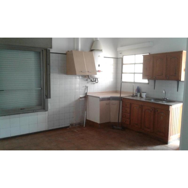 Vendo Amplia Casa Colinas de V. Sarsfield - 6