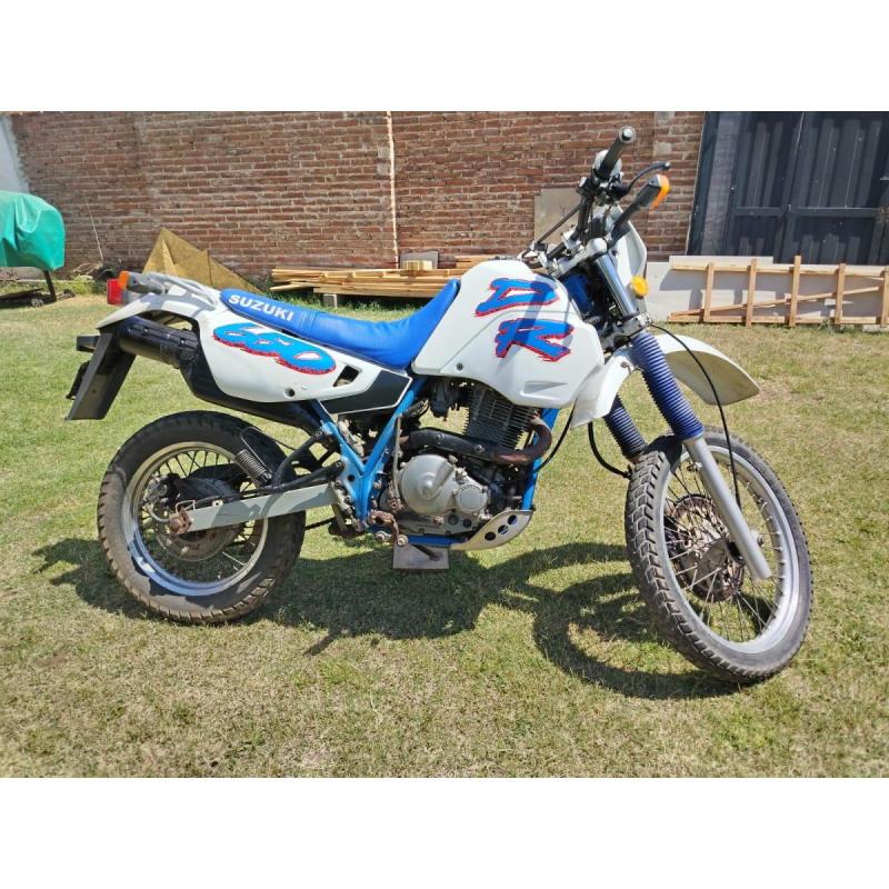 Suzuki DR 650 SP - 3