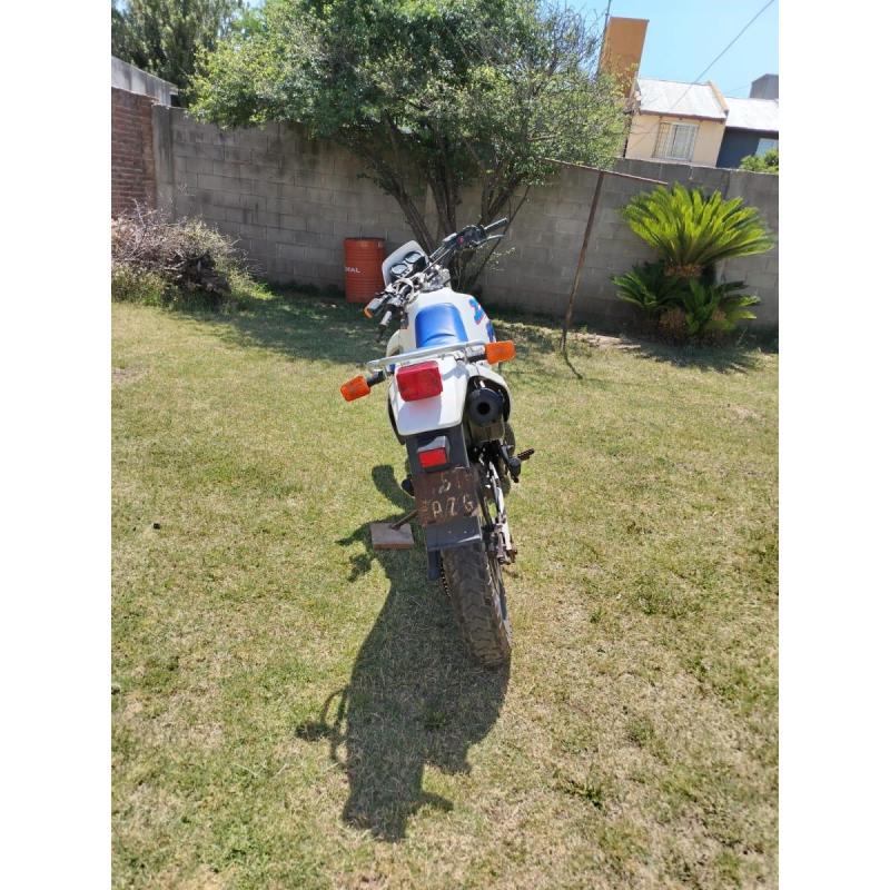 Suzuki DR 650 SP - 4