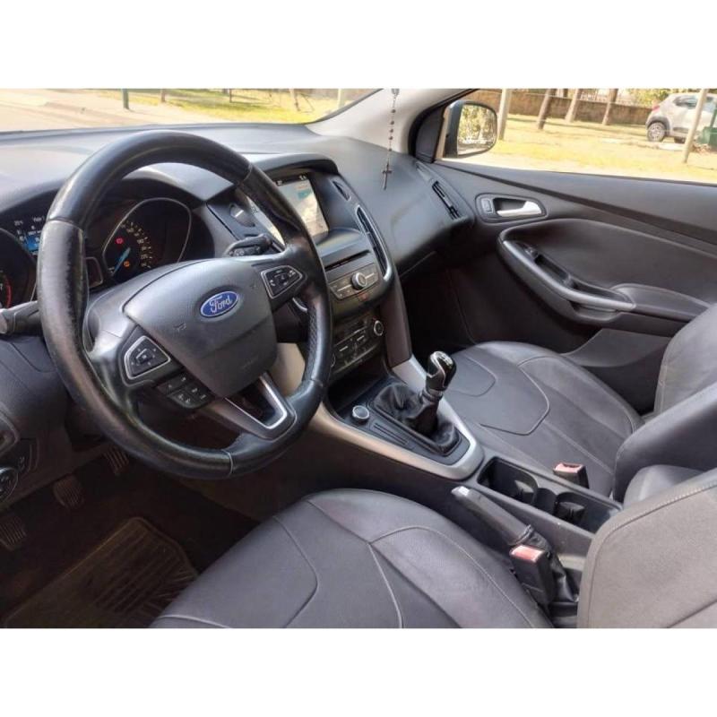 Ford focus se plus 2017 - 2