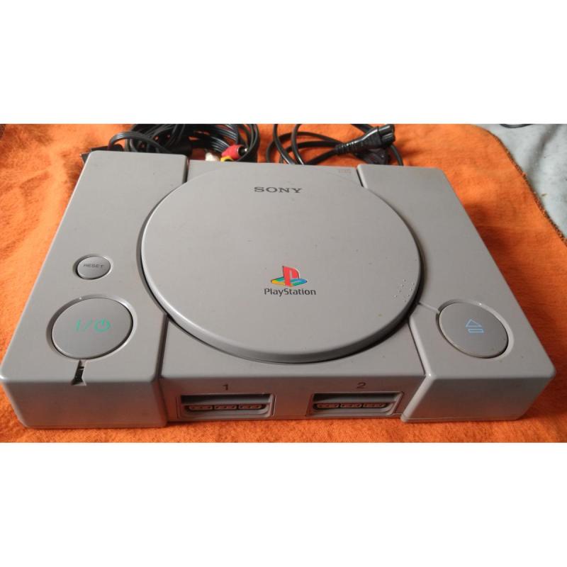 PlayStation One Fat En Buen Estado.