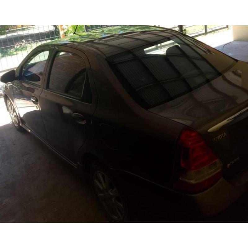 Vendo toyota etios xls 1.5 6m/t sedan 4p modelo 2018 - 3