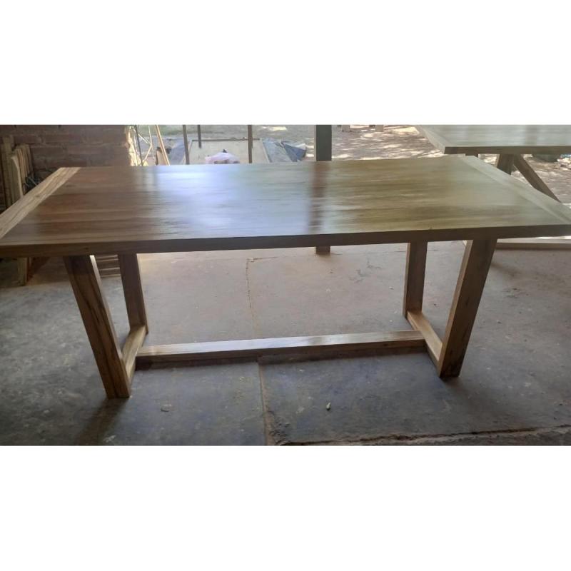Mesa de petiribi maciza lustrado natural - 3