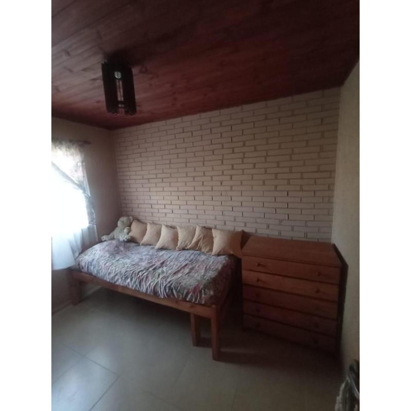 Vendo 3 Casas, 1 Oficina y Quincho c/ Pileta - 10