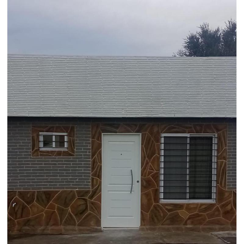 Vendo 3 Casas, 1 Oficina y Quincho c/ Pileta - 17