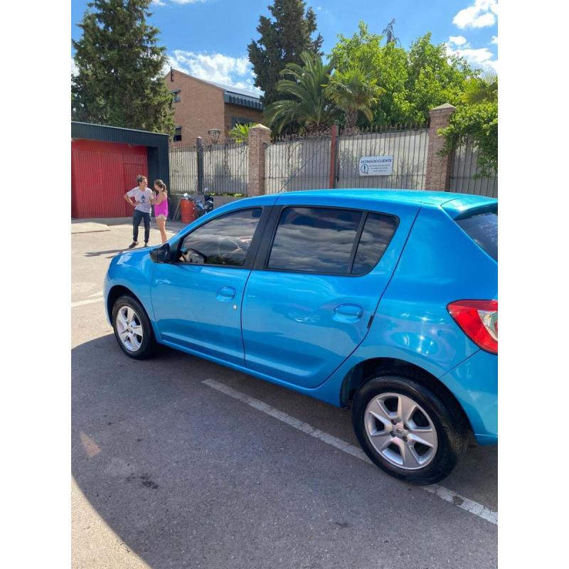 Vendo Renault Sandero 16v 1.6 Privilegie pack 2015