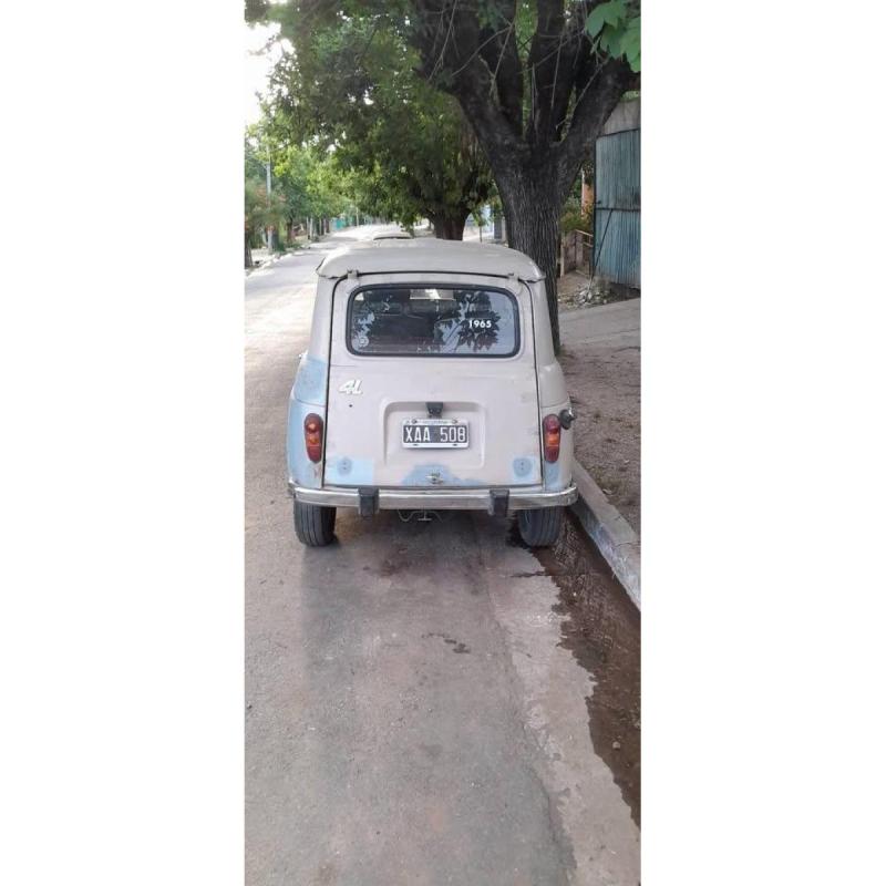 Renault 4L “Renoleta” 1965 – Caja de 3 - 4