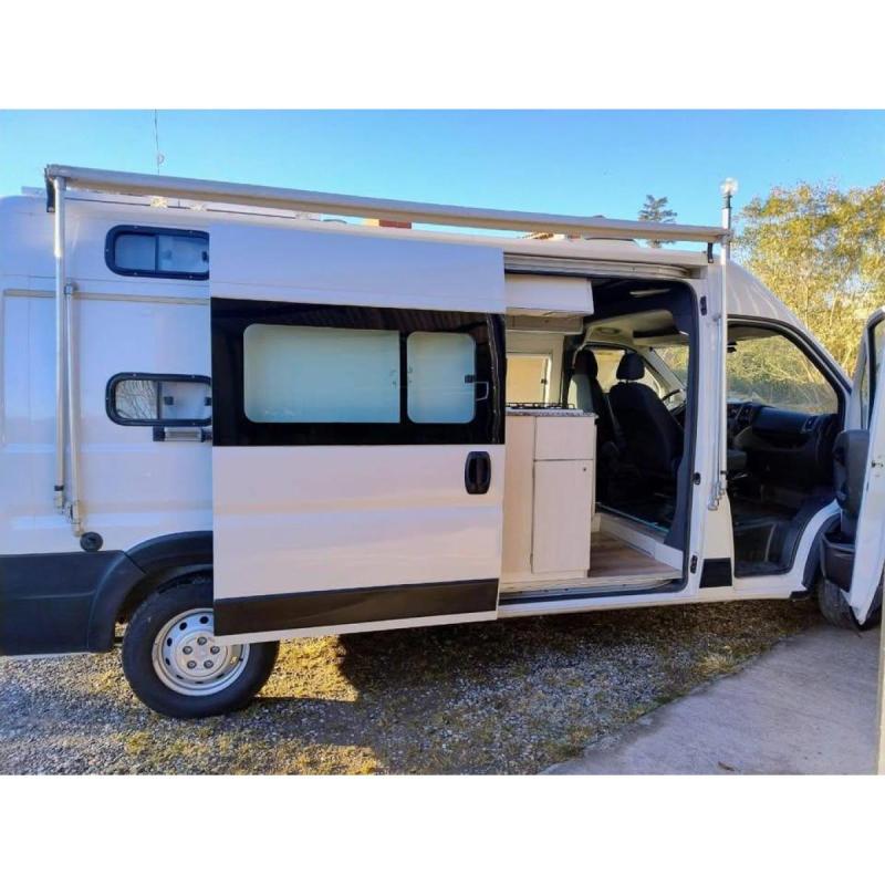 VENTA Motorhome Peugeot Boxer 2022 Impecable, 14.000 km, full equipada. OPORTUNIDAD.