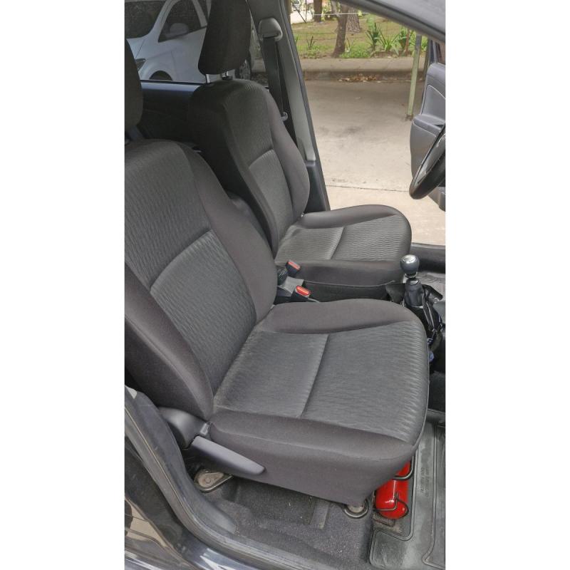 Toyota Etios Sedan 2019 1.5X Muy buen Estado - 7/16