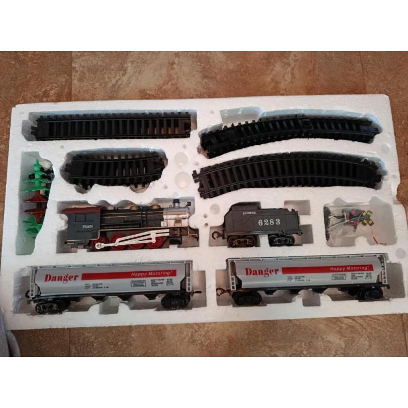 tren electrico con locomotora nuevo sin uso - 3