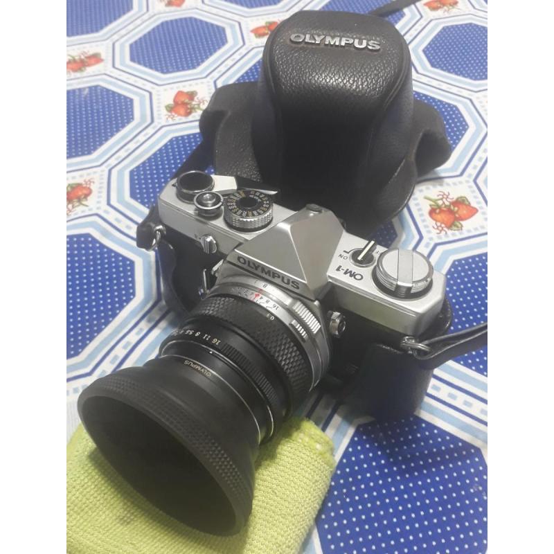 Máquina fotográfica Olympus OM-1 - 2
