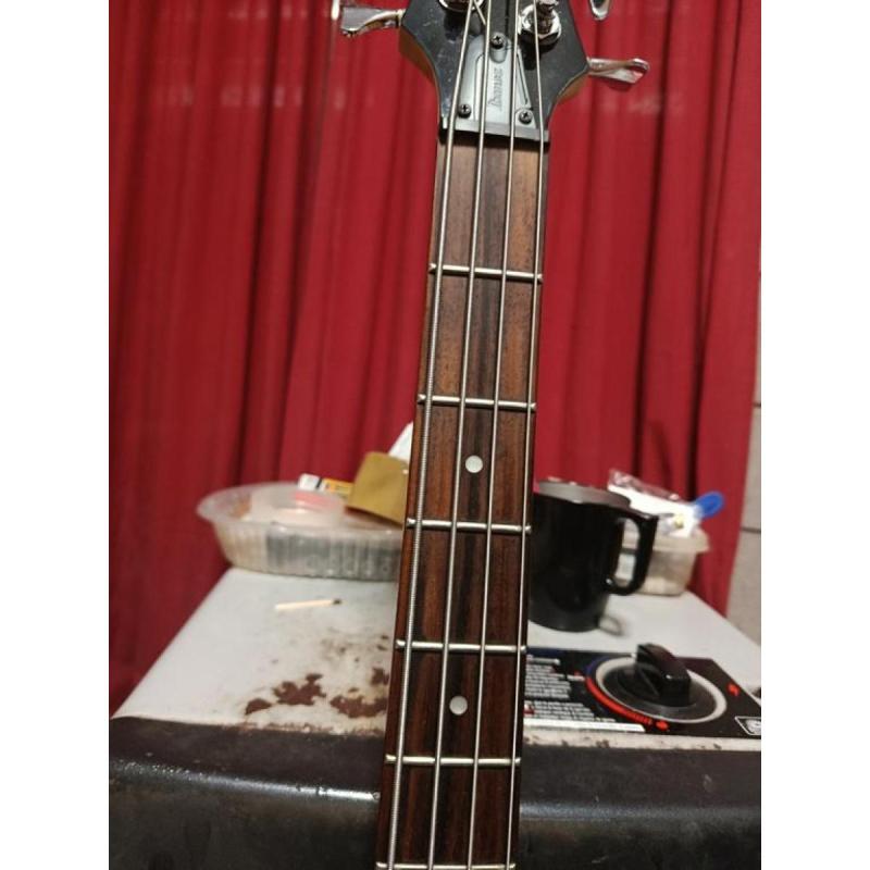 Vendo o Permuto Bajo Ibanez Gio Soundgear IMPECABLE ESTADO!! - 6