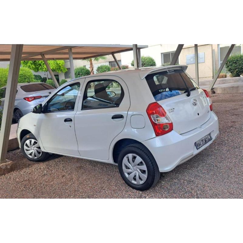 Vendo Etios 1.5 X 5 puertas 2020.
