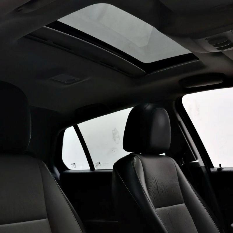 Excelente oportunidad. Chevrolet Tracker AWD automática, versión LTZ – - 5