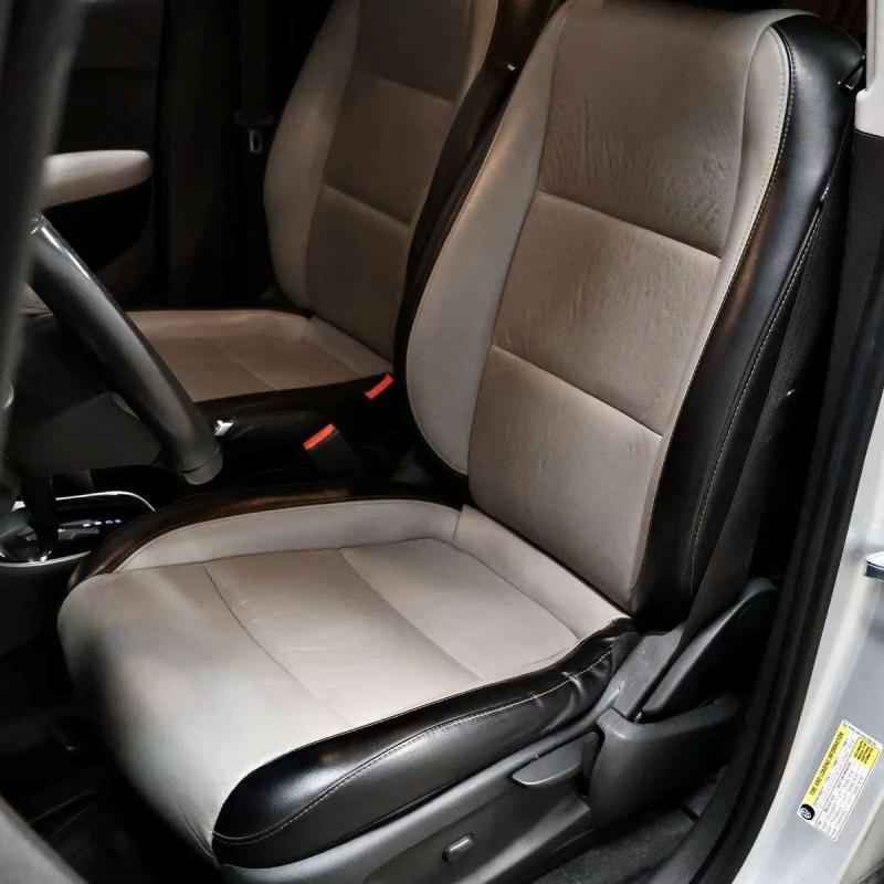 Excelente oportunidad. Chevrolet Tracker AWD automática, versión LTZ – - 8