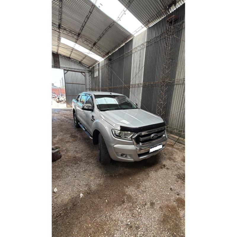 VENDO Ford Ranger XLT 3.2 Automática 4x2 – 2017 - 2