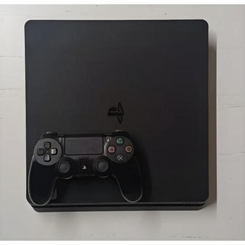 Playstation 4 Slim 1 Tb usada + Joystick sin cargo + Cables