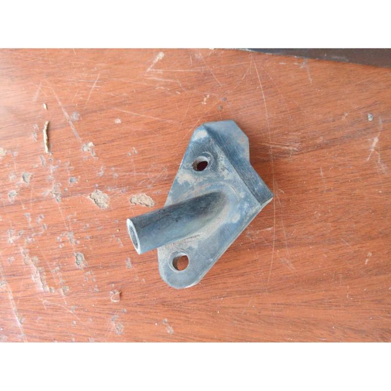 Soporte de cable de acelerador de Chevy