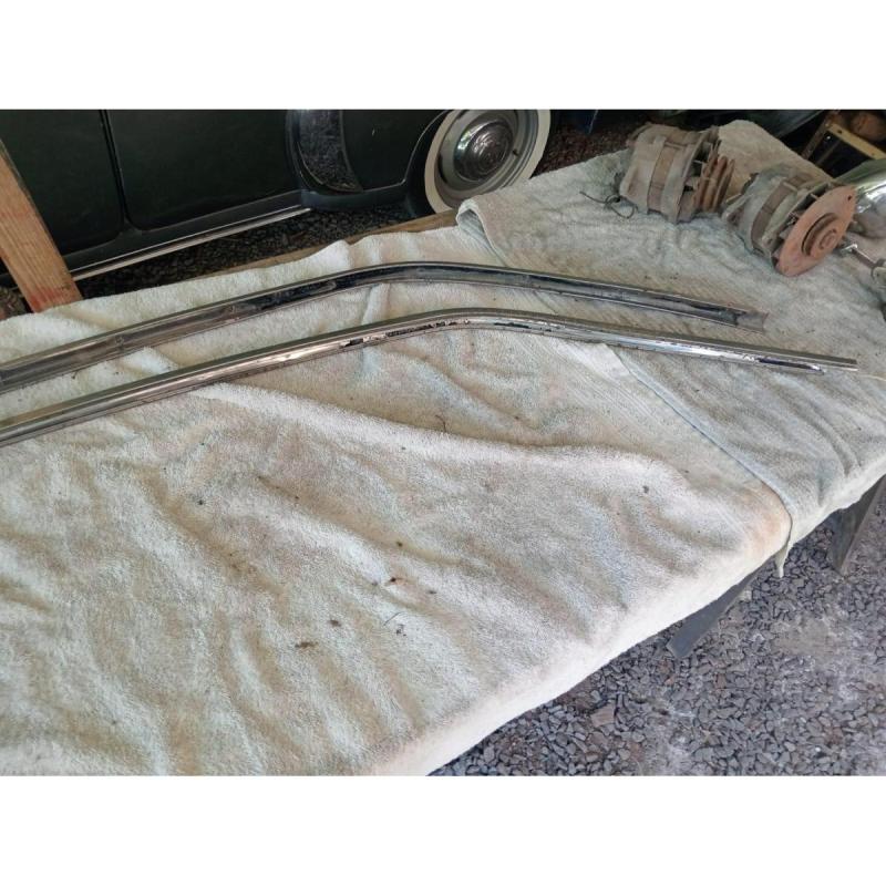 Moldura de techo y parante de Dodge GTX/RT - 3
