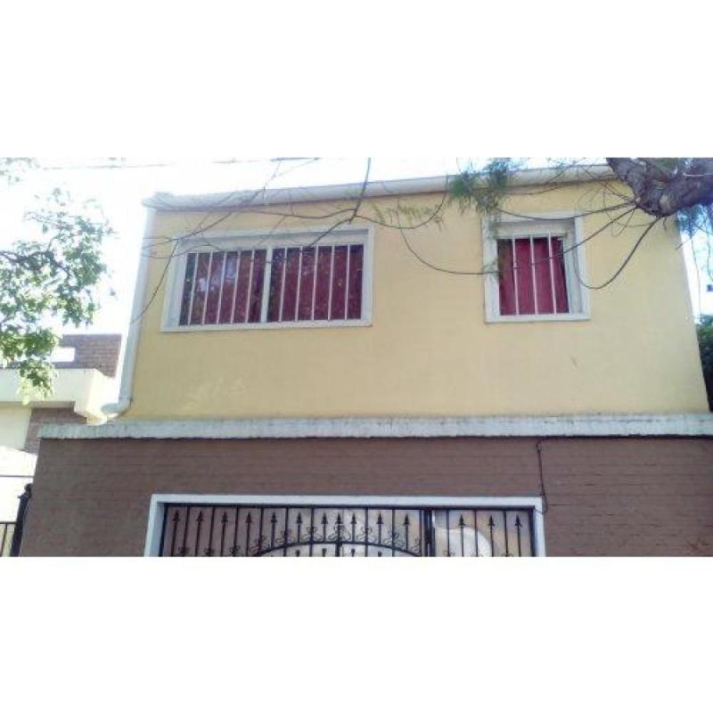 Particular alquila monoambiente $320.000 12 cuadras centro