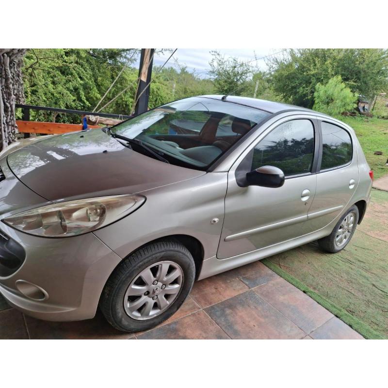 Peugeot 207 Compact XS 2010 - Impecable estado - 3