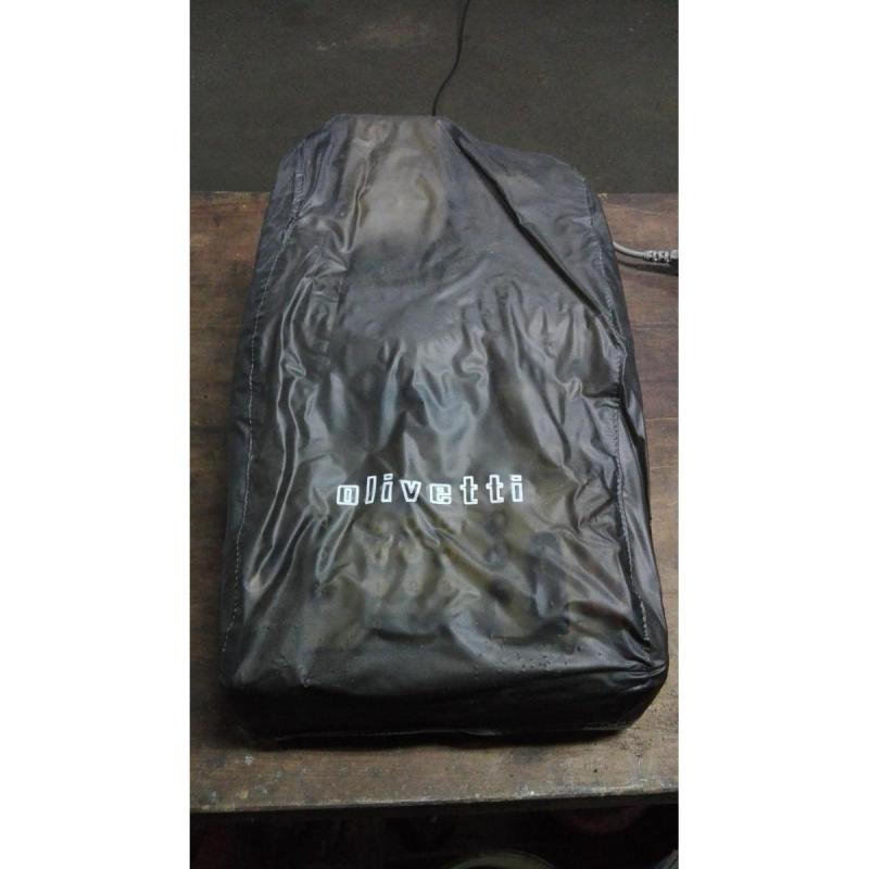 Vendo sumadora manual marca OLIVETTI modelo SUMMA PRIMA 20.