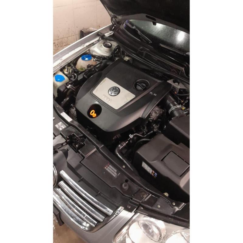 VW Bora TDI 1.9 - 2009 - muy buen estado! - posible permuta - 5