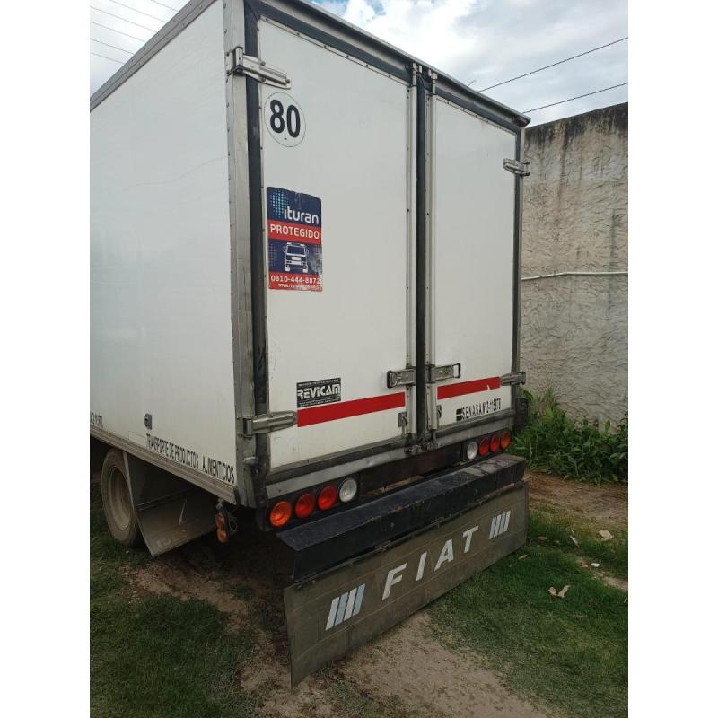 Remato camion iveco daily chasis con cabina. caja termica.