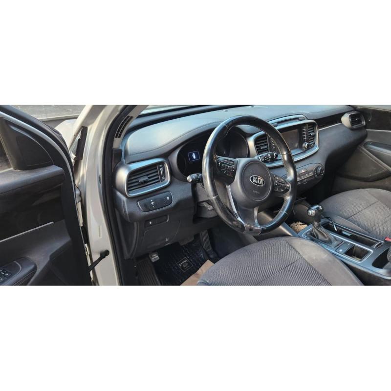 Kia sorento automatica - 7 asientos - excelente - 13