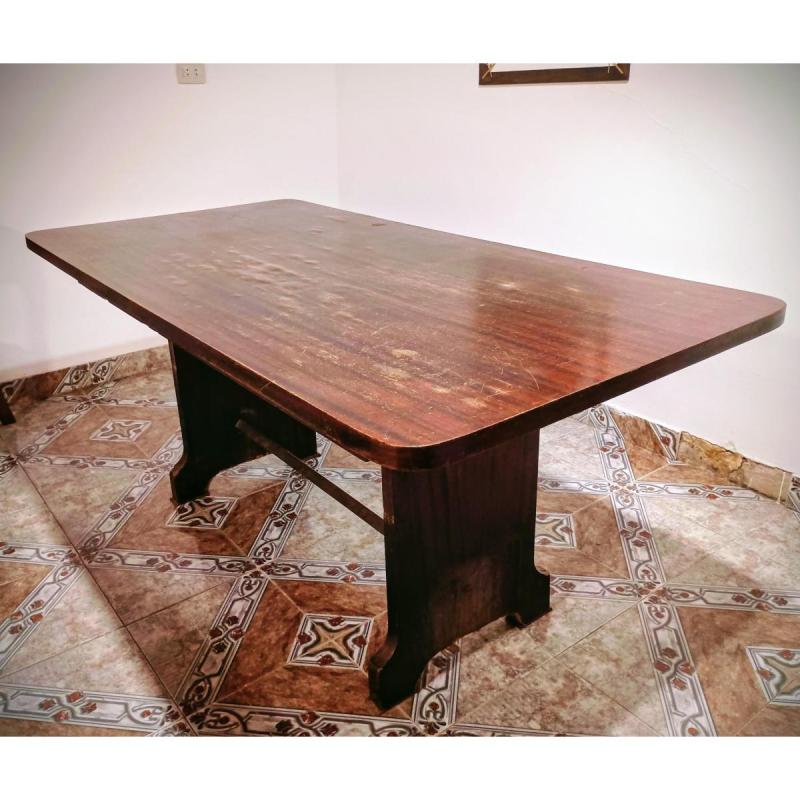 Vendo Mesa de Madera Maciza con base patas tipo caballete/tablón
