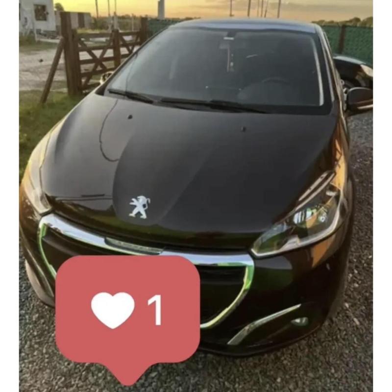 Peugeot 208 Allure 1.6 Año 2017 4200 km reales