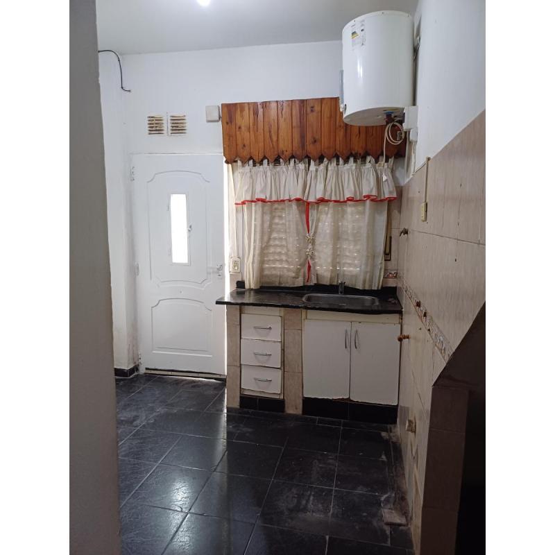 Casa luminosa para matrimonio.o persona sola