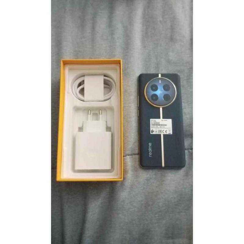 Espectacular celular Realme 12 pro nuevo en caja