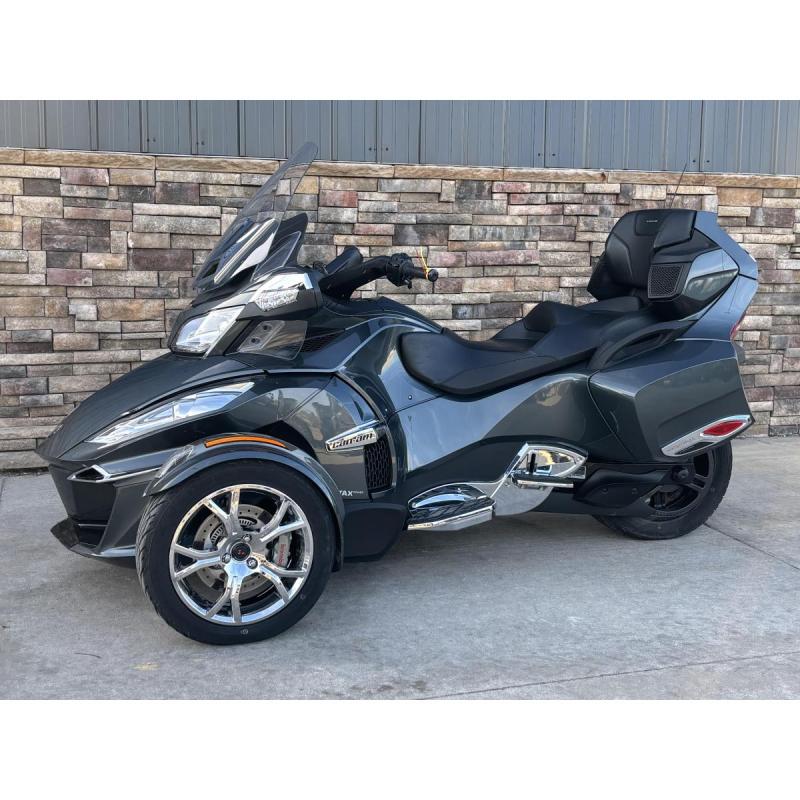 Can-Am Spyder RT Limited 2019 (triciclo)