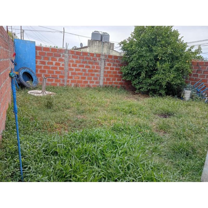 Dueño vende cómoda casa en José C Paz - 4