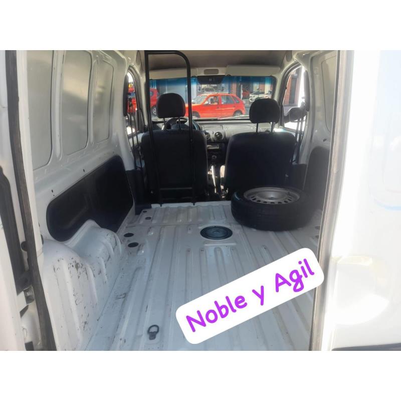 Kango Furgon 1.6 Nafta .Único Dueño Cero Uso!! Excelente Estado. Permuto/Cuotas - 5