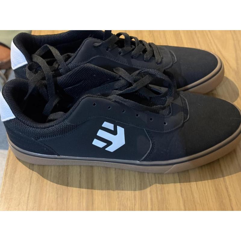 Zapatillas Etnias Talle 44 Nuevas