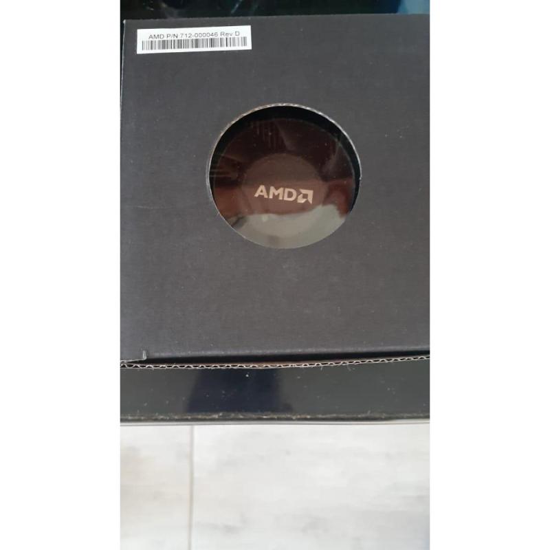 AMD Ryzen 3 2200g (con cooler incluido) - 2