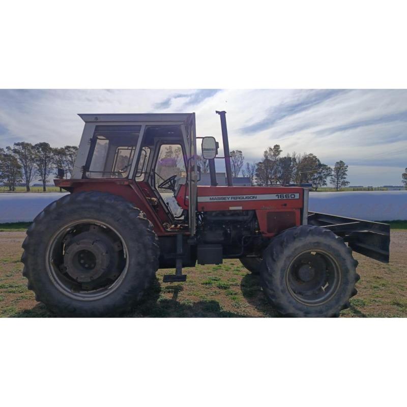Tractor Massey Ferguson 1660 Doble Tracción [COD. 3]
