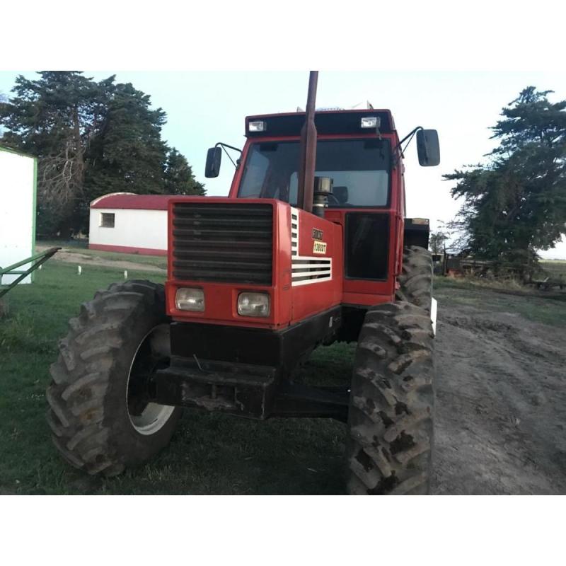 Tractor Fiat 1380 Doble Tracción [COD. 8] - 2
